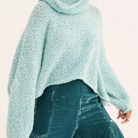 FREE PEOPLE BFF Sweater NWT Size XS Aqua Star NWT E3 - Picture 2 of 4